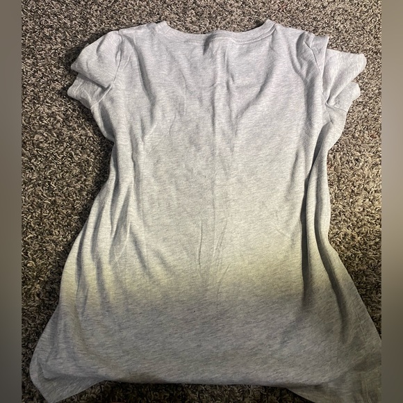 PINK gray tee shirt - Picture 2 of 2